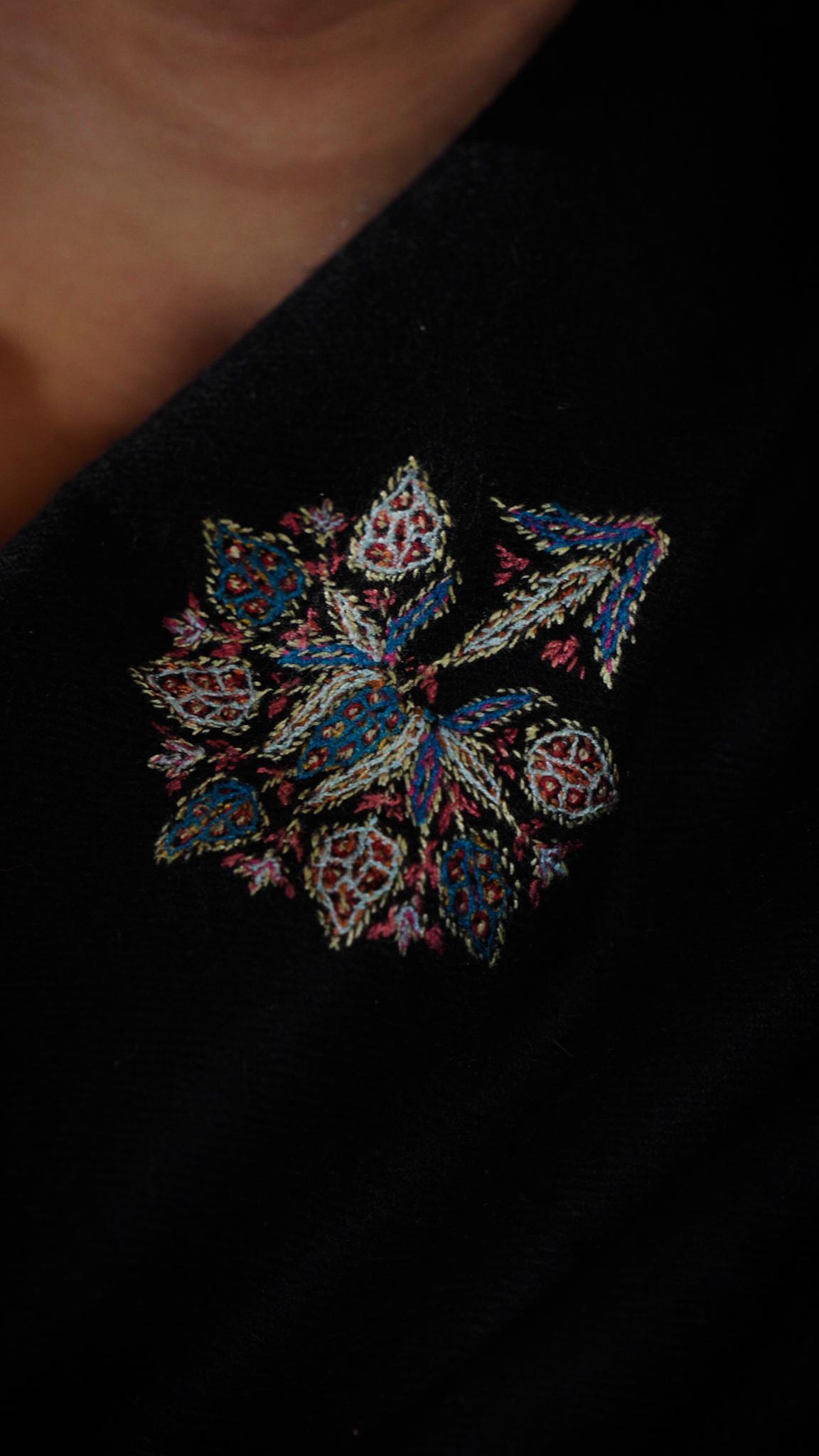 Pashmina Shawl Black - Image 7