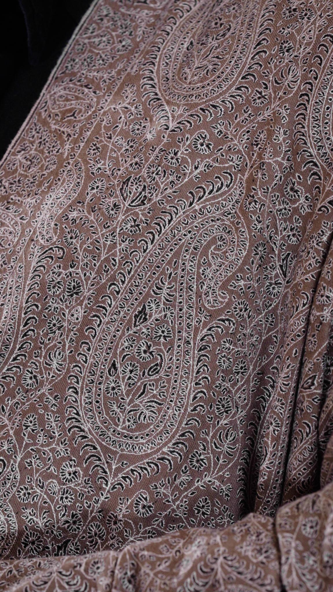 Pashmina Shawl - Noor-e-Karigar - Image 5