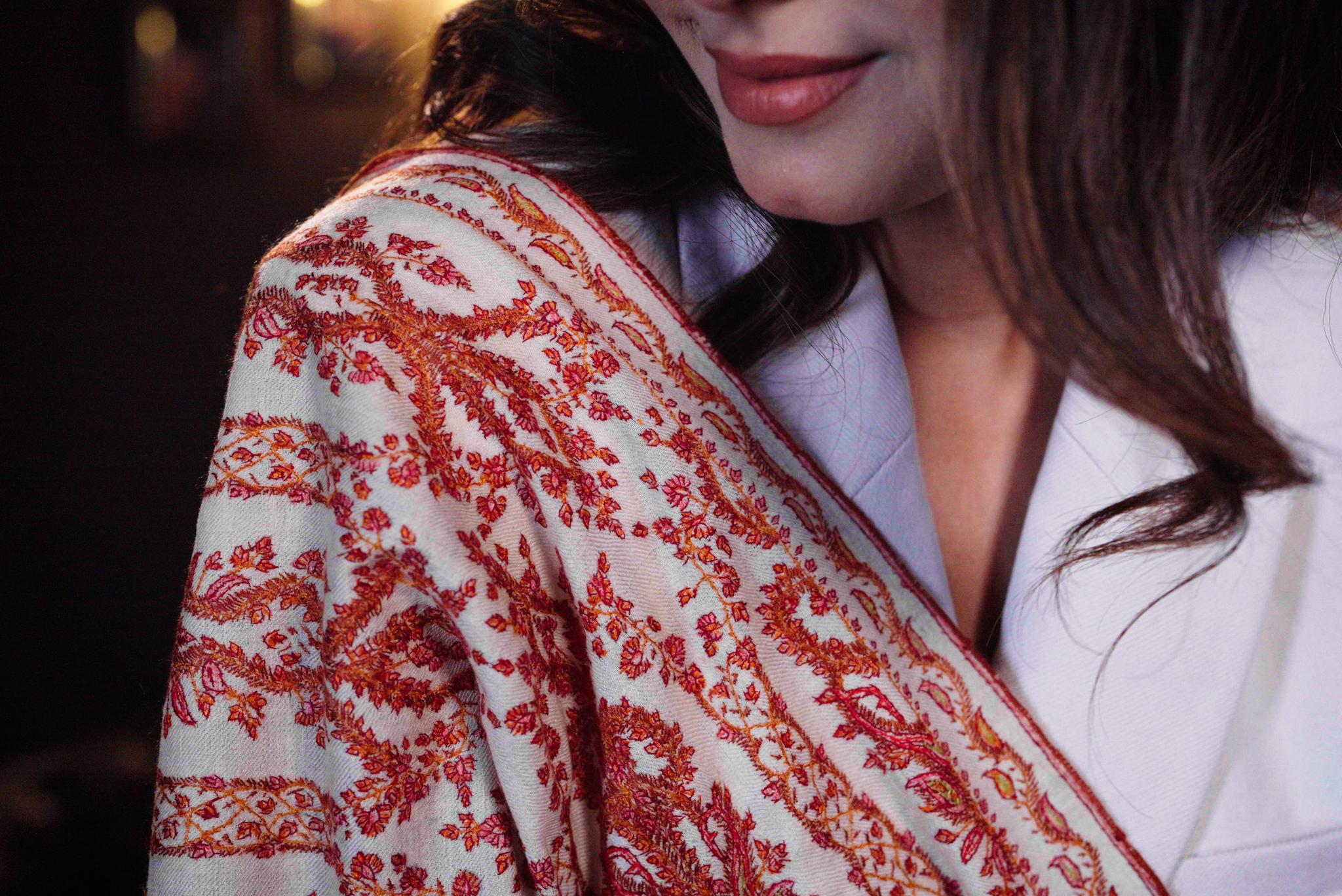 White Bloom - Limited Edition Handwoven Pashmina Shawl - Image 4