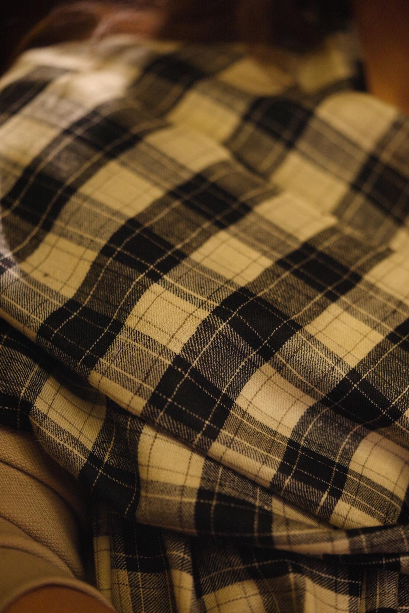Monochrome - Handwoven Pashmina - Image 2